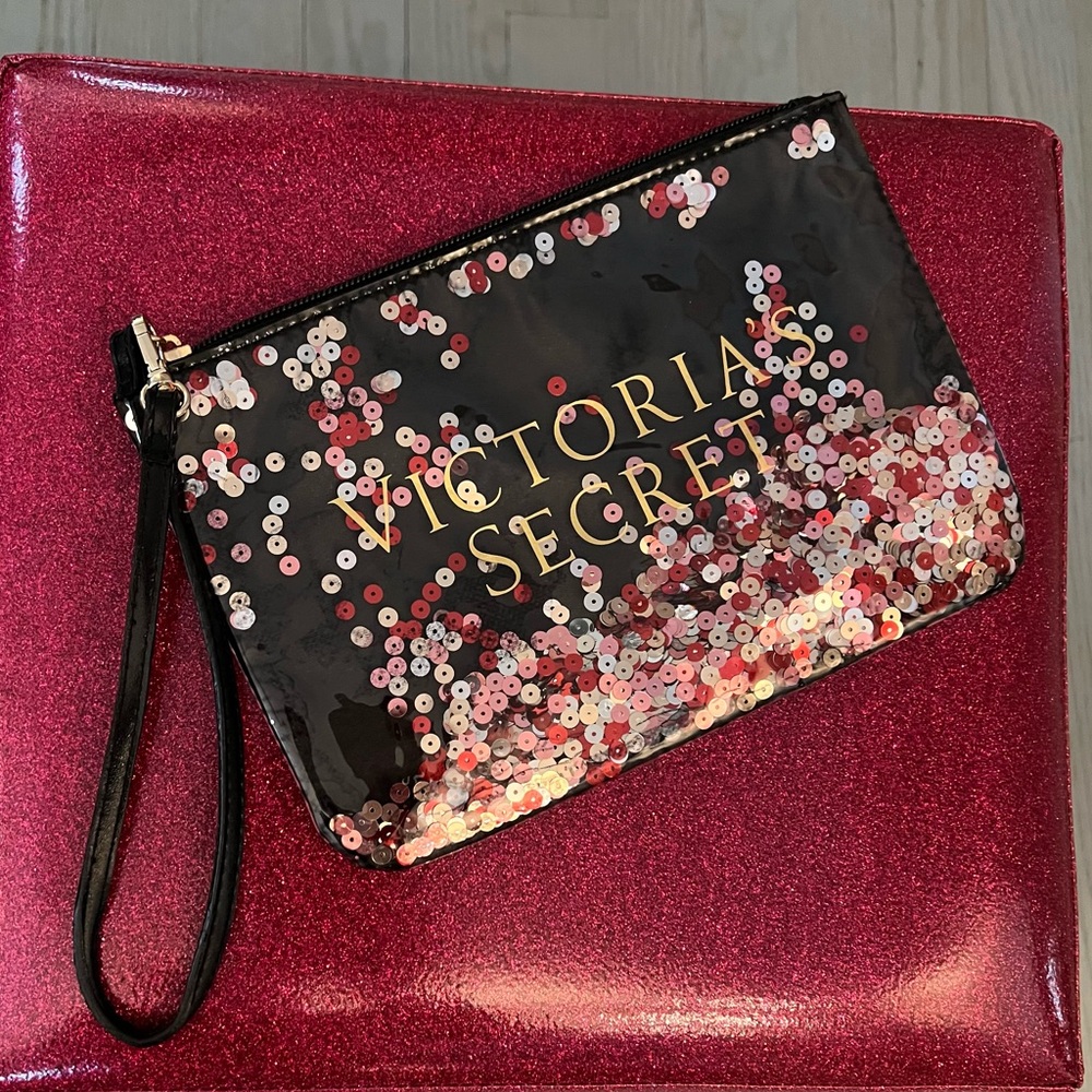 💖VICTORIA’S SECRET BLING WRISTLET💖